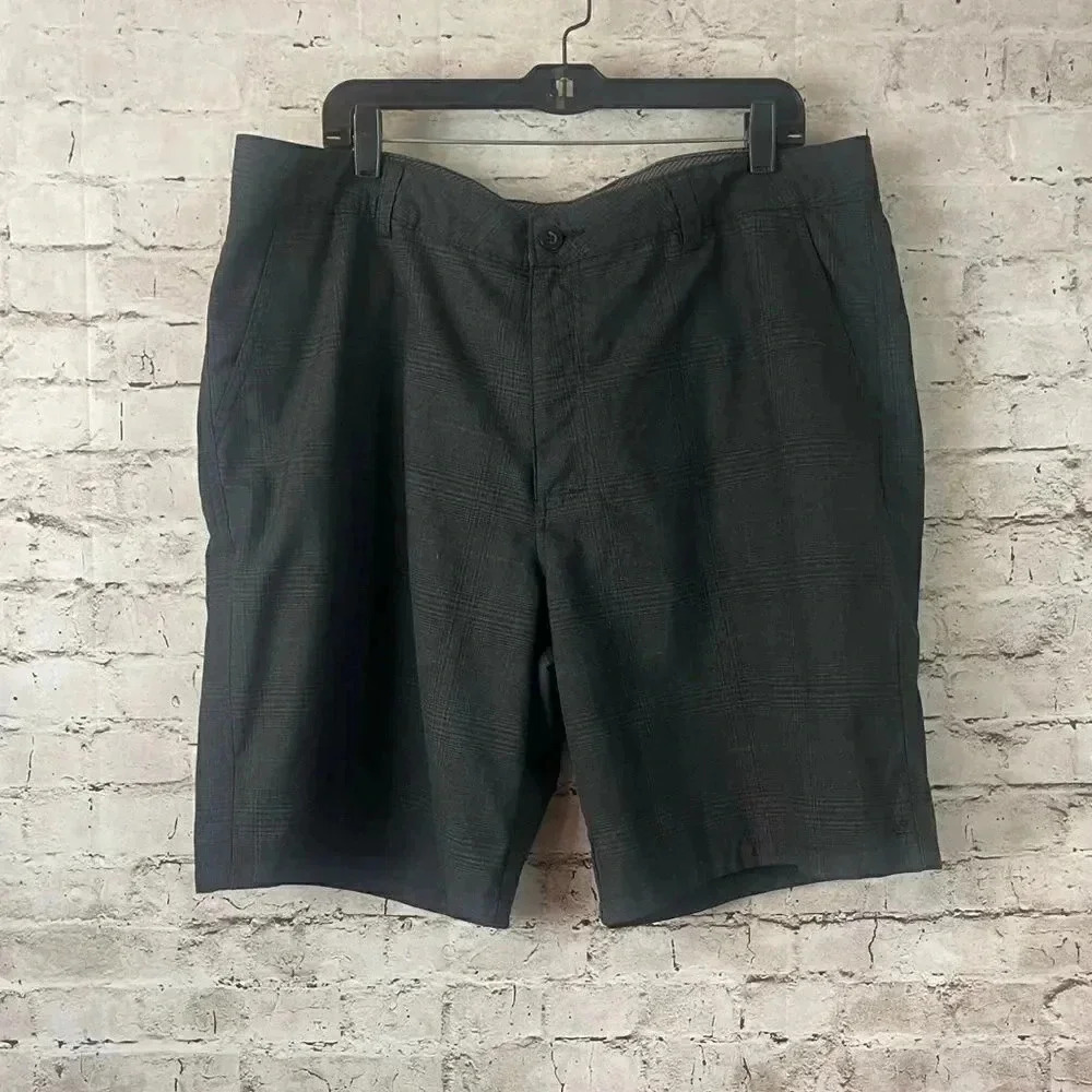O'Neill Men's Size 40 Shorts Dark Gray Black Polyester Viscose Logo Pockets